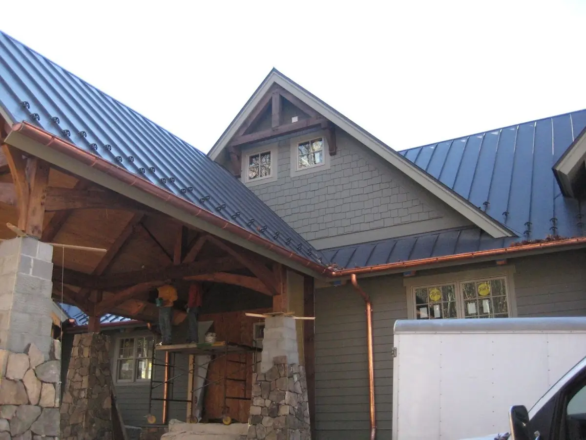 Craftsman Roofing team delivering quality roofing work in Cold Spring
